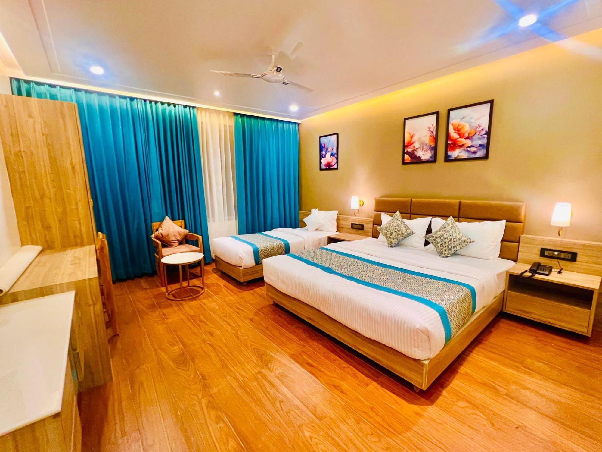 Royal Residency Udaipur Hotel ภายนอก รูปภาพ